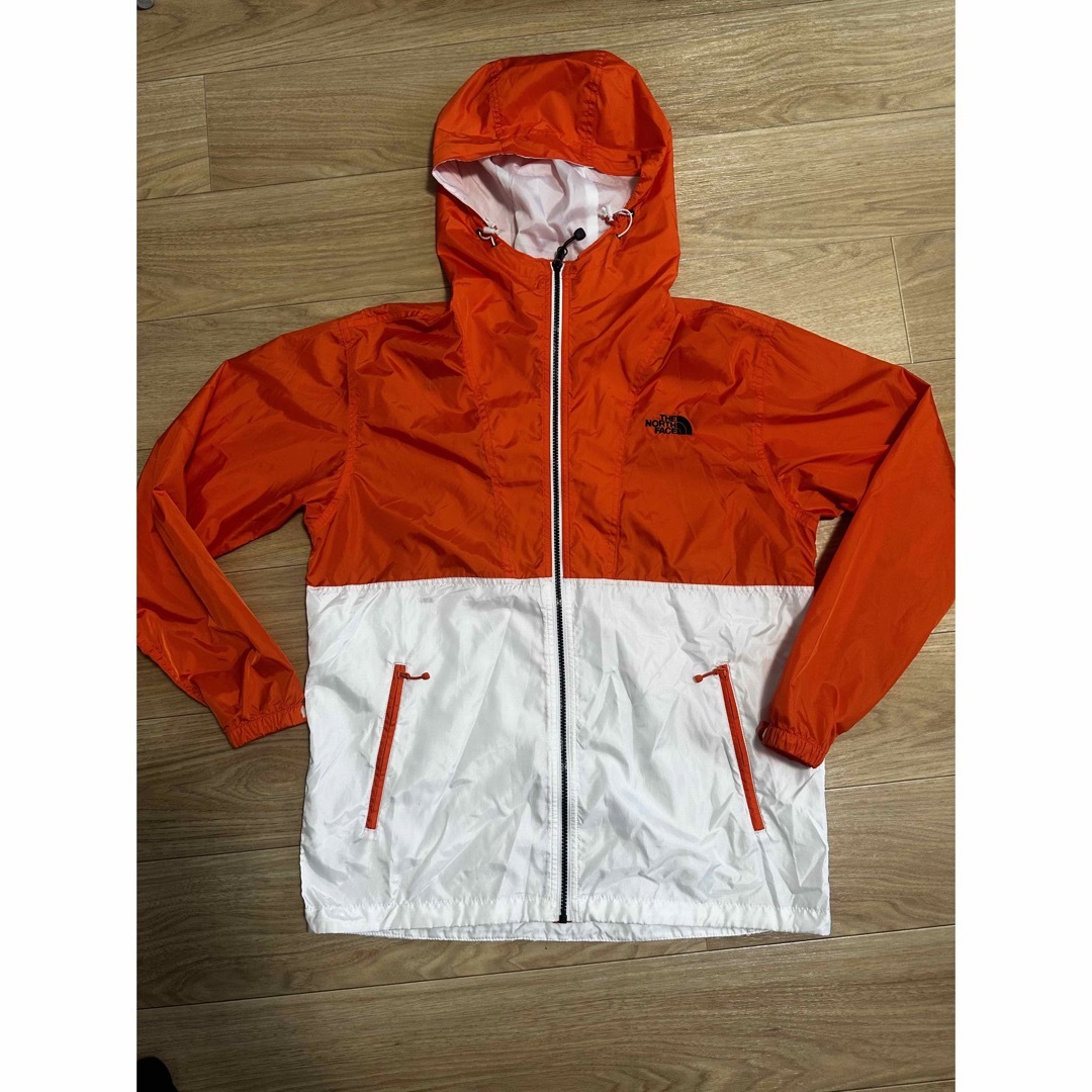 THE NORTH FACE(ザノースフェイス)のTHE NORTH FACE  ノースフェイス　ナイロン　ジャンパー　美品 メンズのジャケット/アウター(ナイロンジャケット)の商品写真