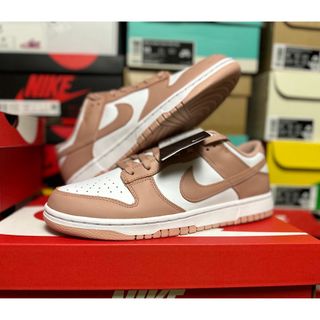 ナイキ(NIKE)のNIKE WMNS DUNK LOW ROSE WHISPER(スニーカー)