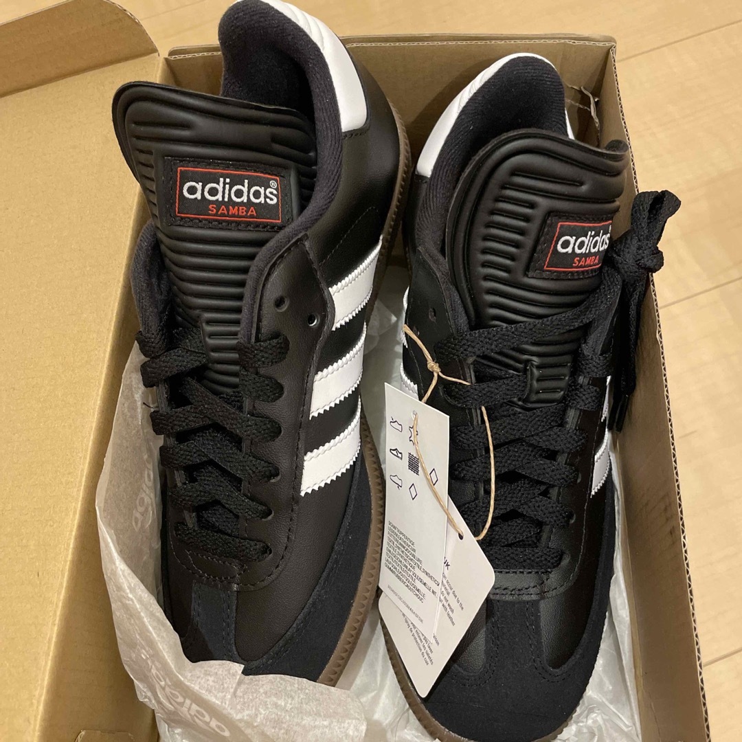 adidas(アディダス)のadidas サンバクラシック　ジュニア　kids レディース　24.5 レディースの靴/シューズ(スニーカー)の商品写真