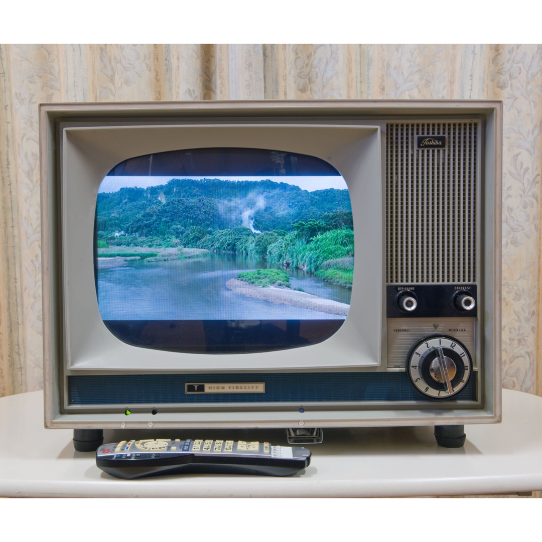 P420 捜す ☆東芝 TOSHIBA☆カラーテレビ ブラウン管 昭和 レトロ P420 捜す ☆東芝 TOSHIBA☆カラーテレビ ブラウン管 昭和 レトロ
