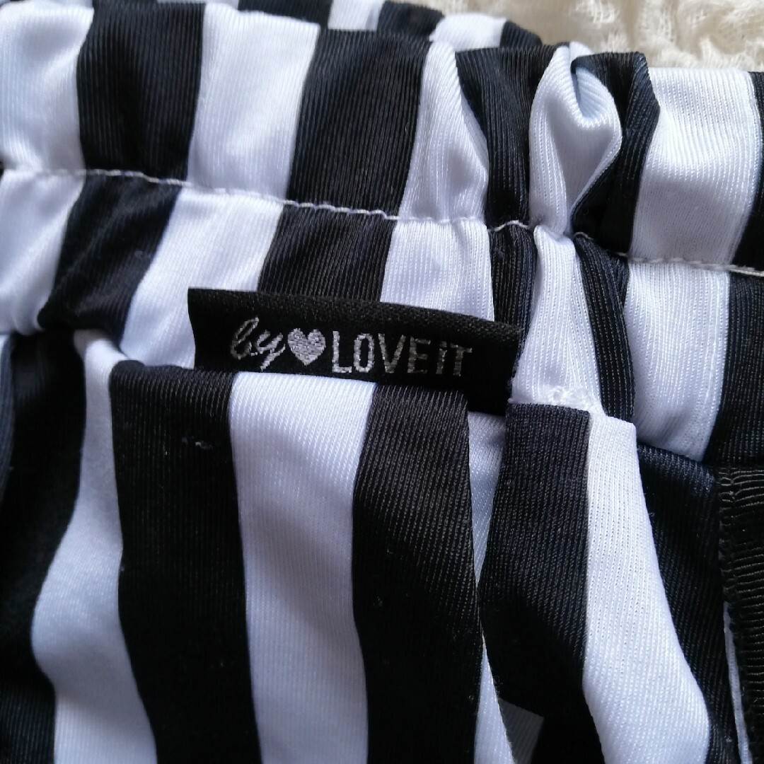 by LOVEiT(バイラビット)のby LOVEiT バイラビット★セットアップ ストライプ 黒×白 150★美品 キッズ/ベビー/マタニティのキッズ服女の子用(90cm~)(その他)の商品写真