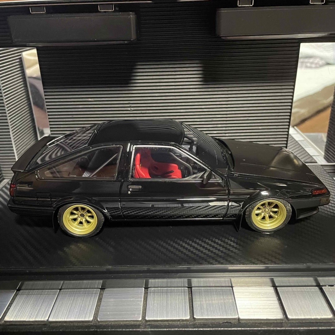 未展示品イグニッションモデル1/18トレノAE86 3-Door GTVブラック