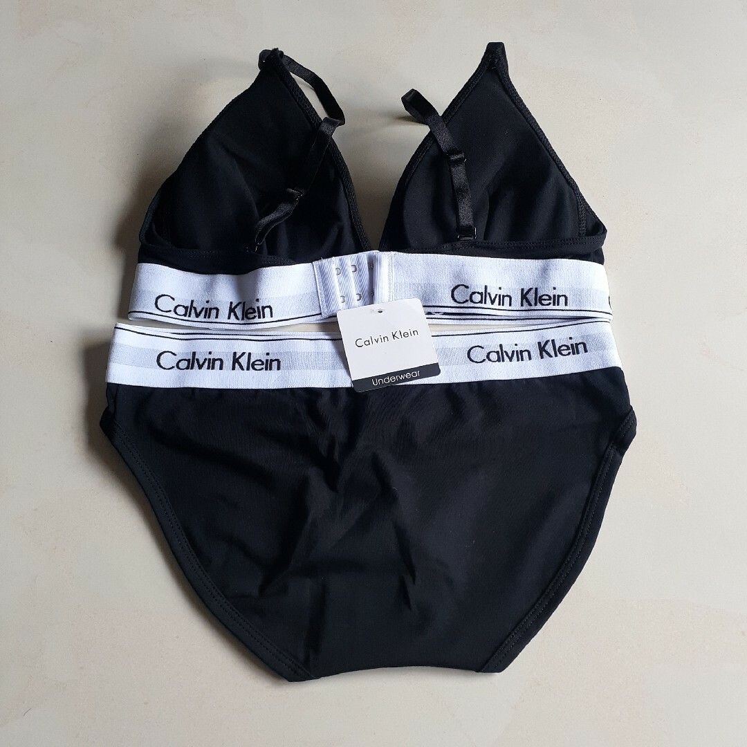 海外限定　新品未使用品　 Calvin Klein ショーツ　海パン　ブラック