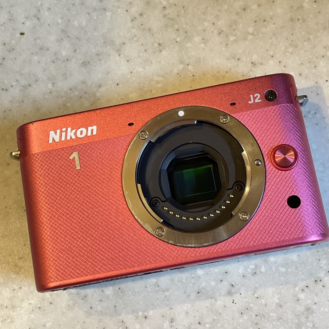 Nikon J2ピンク カメラ デジタル一眼 ミラーレス ミラーレス一眼