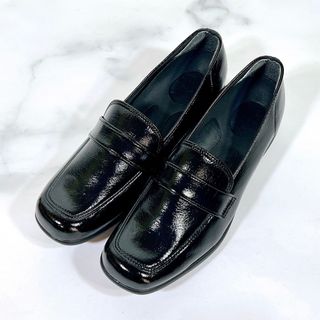 リゲッタ(Re:getA)の【新品未使用】Re:getAリゲッタ エナメル ローファー パンプス 黒23.5(ハイヒール/パンプス)