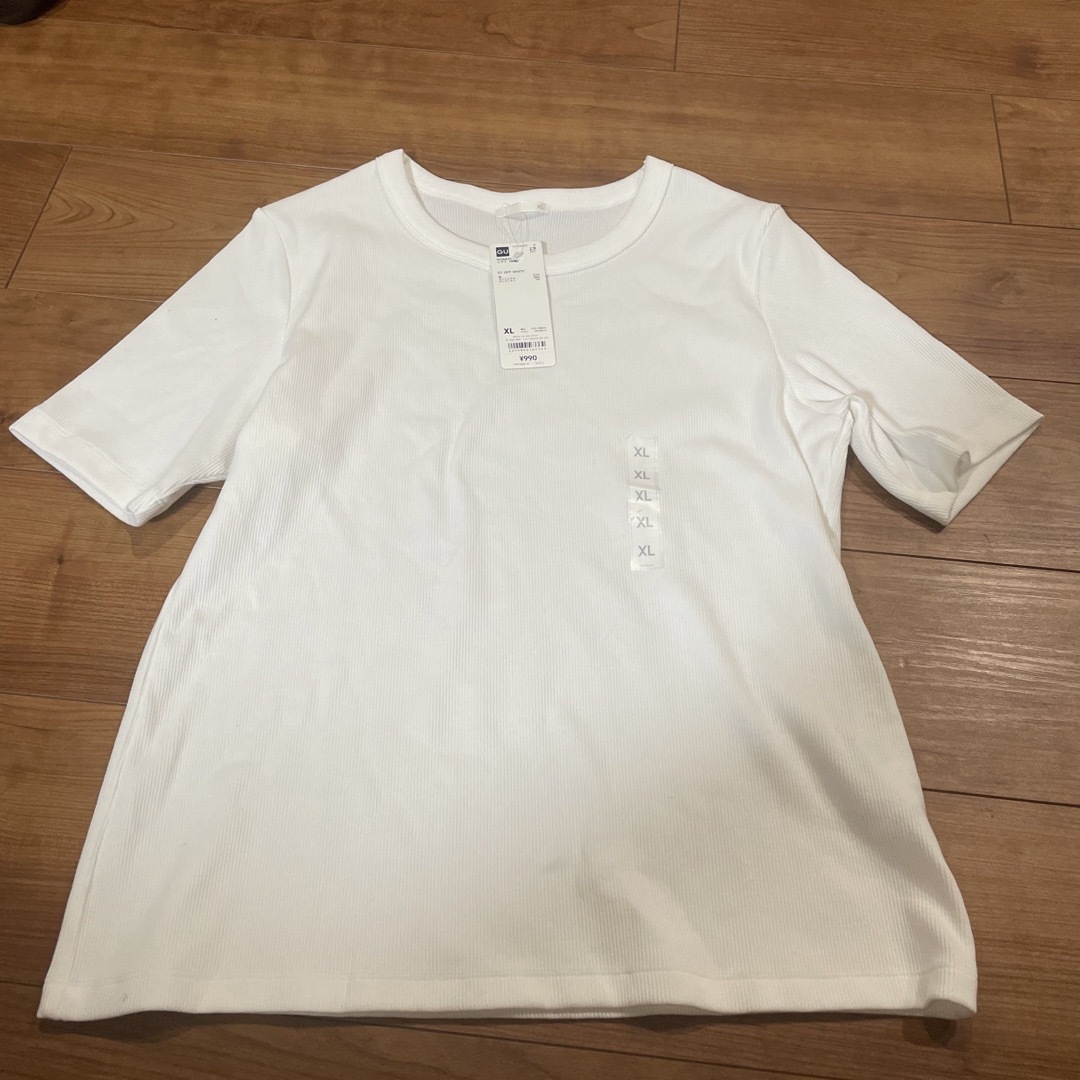 GU(ジーユー)のgu women リブt オフホワイト　XL レディースのトップス(Tシャツ(半袖/袖なし))の商品写真