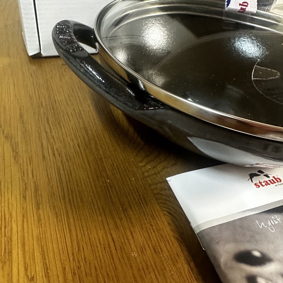 STAUB(ストウブ)のラスト1点新品16cmストウブ ベビーウォック グレー　staub ココット　鍋 インテリア/住まい/日用品のキッチン/食器(鍋/フライパン)の商品写真