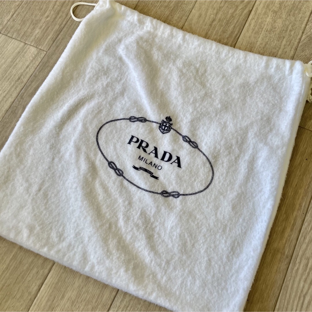 PRADA(プラダ)のプラダ★保存袋　巾着袋　ショッパー レディースのバッグ(ショップ袋)の商品写真
