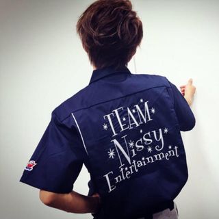 トリプルエー(AAA)のAAA 西島隆弘♡⃛TEAM Nissy♡⃛ネイビーシャツ(ミュージシャン)