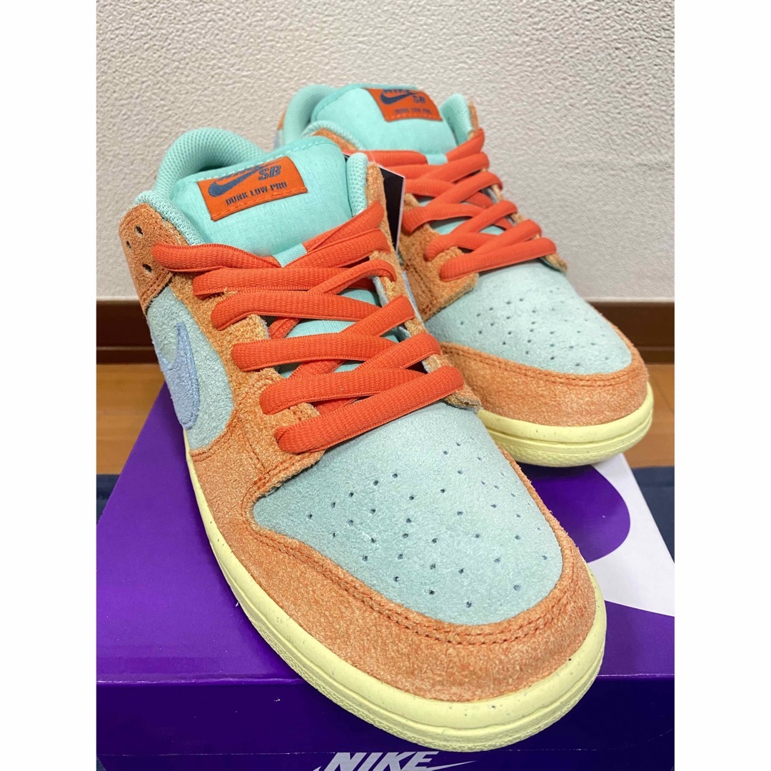 NIKE(ナイキ)のNIKE SB dunk low orange and noise aqua メンズの靴/シューズ(スニーカー)の商品写真