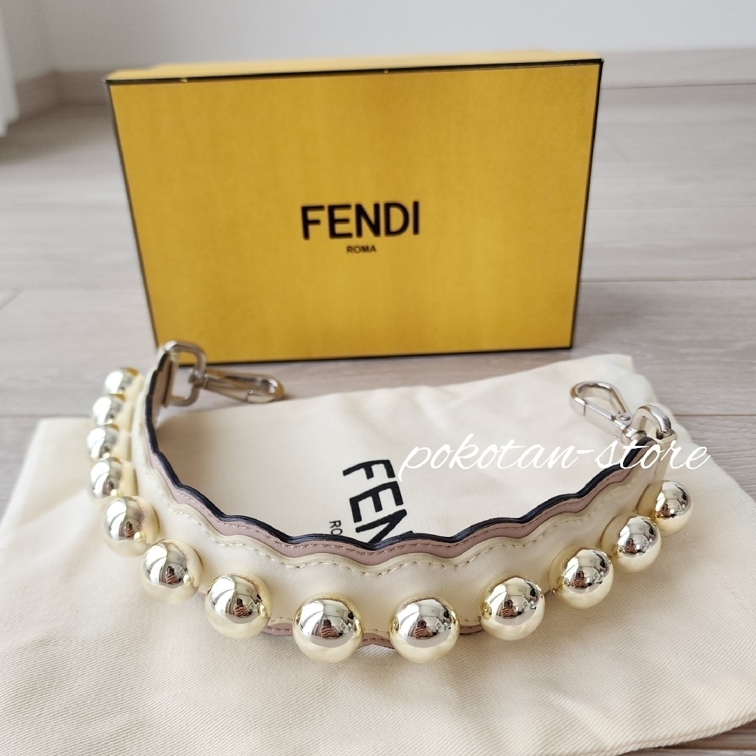 FENDI ショルダーストラップ　ブラック×シルバー　保存袋　箱付き　美品