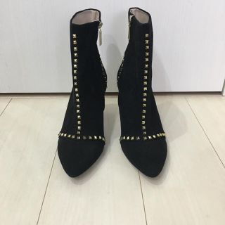 ザラ(ZARA)のZARA スタッズショートブーツ (ブーティ)