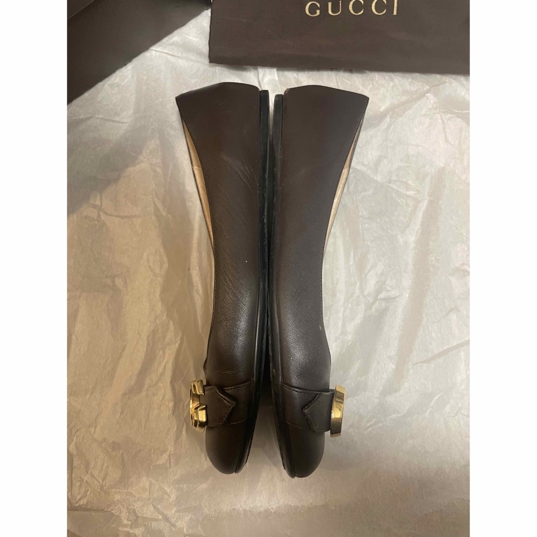 Gucci(グッチ)のGUCCI マーモントゴールドパンプス フラットシューズ レディースの靴/シューズ(バレエシューズ)の商品写真