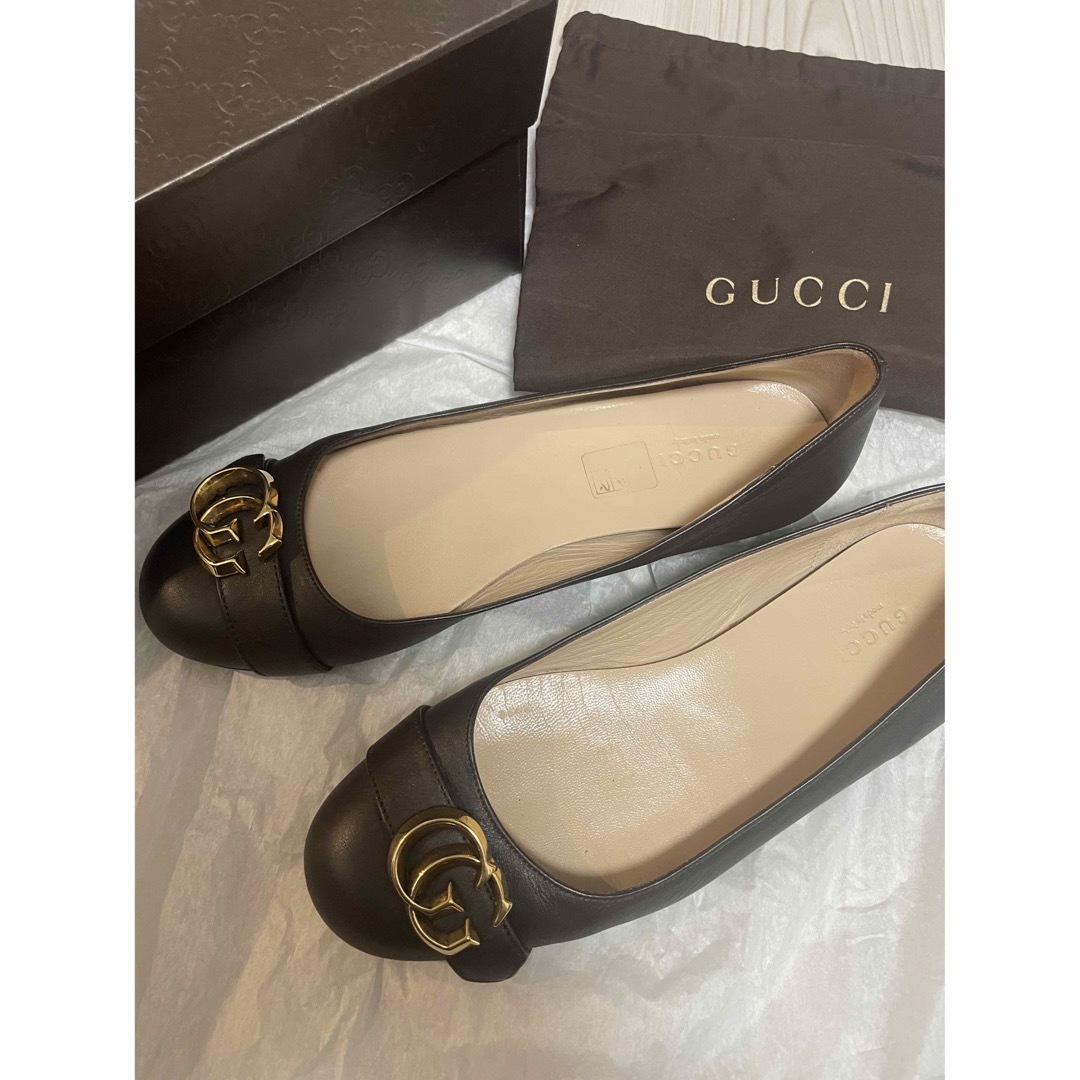 Gucci(グッチ)のGUCCI マーモントゴールドパンプス フラットシューズ レディースの靴/シューズ(バレエシューズ)の商品写真