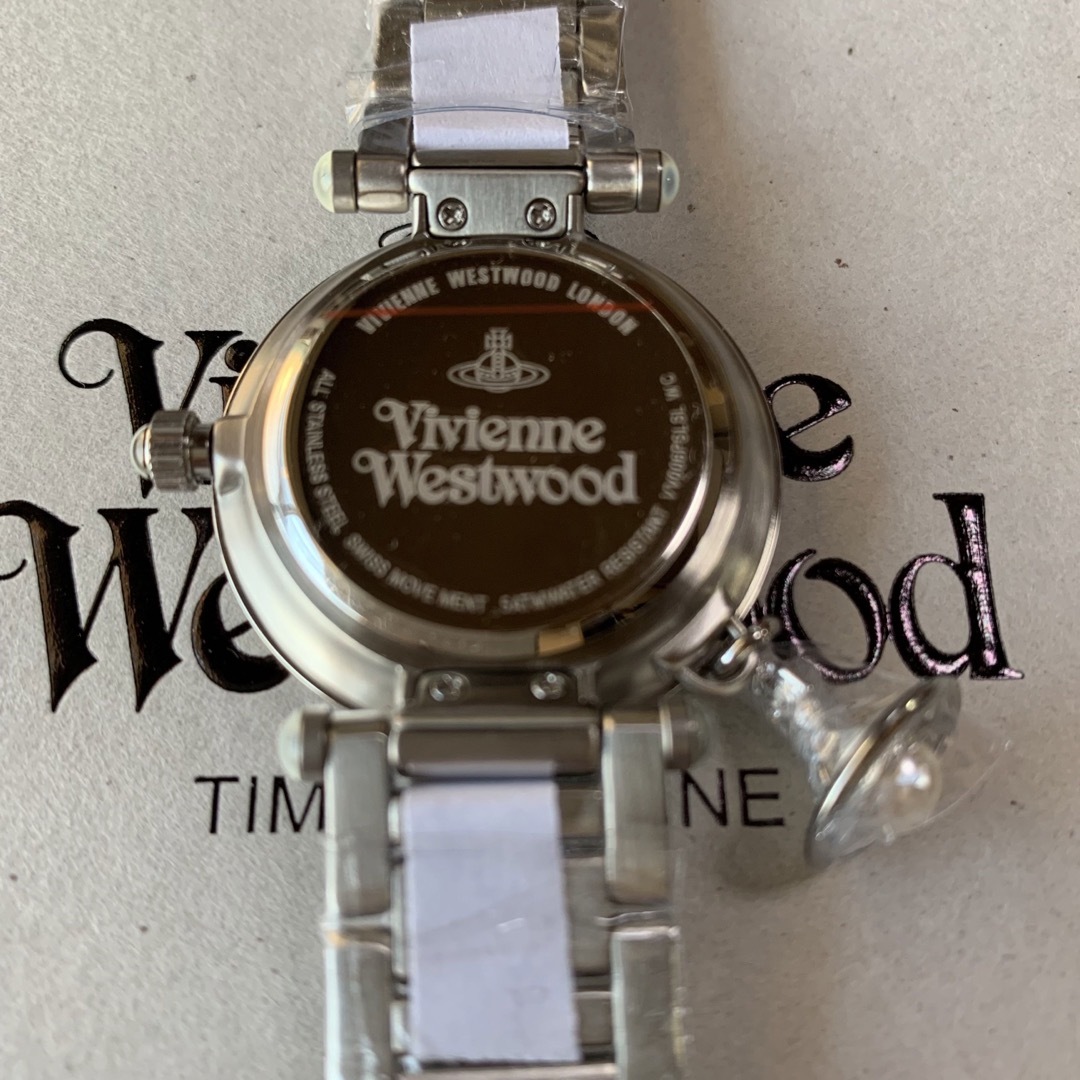 Vivienne Westwood   新品ヴィヴィアン ウエストウッド 腕時計