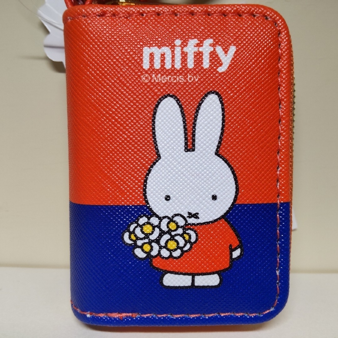 miffy(ミッフィー)のMiffy キーケース ミッフィー/Miffy Flower① エンタメ/ホビーのおもちゃ/ぬいぐるみ(キャラクターグッズ)の商品写真