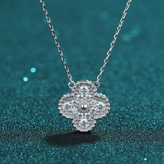 レディース　ネックレス　キラキラ　人気　ホワイトゴールド色　トップ(ネックレス)