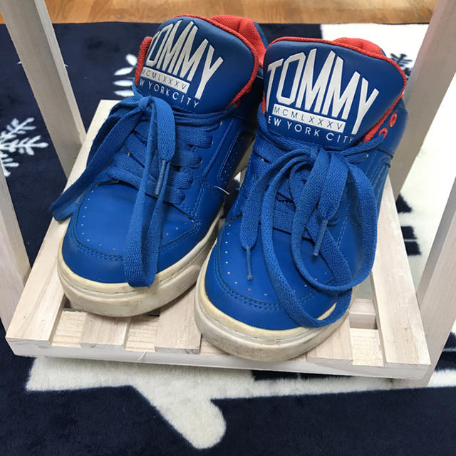 TOMMY(トミー)のKSA様専用♡TOMMY☆ブルースニーカー☆ レディースの靴/シューズ(スニーカー)の商品写真