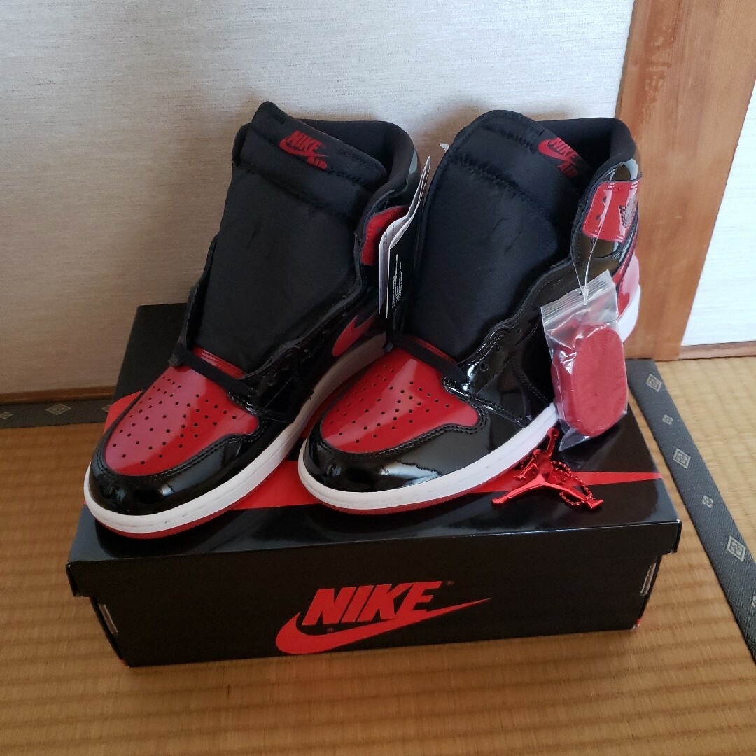 NIKE　AIR JORDAN1 RETRO HIGH OG　パテントブレッド