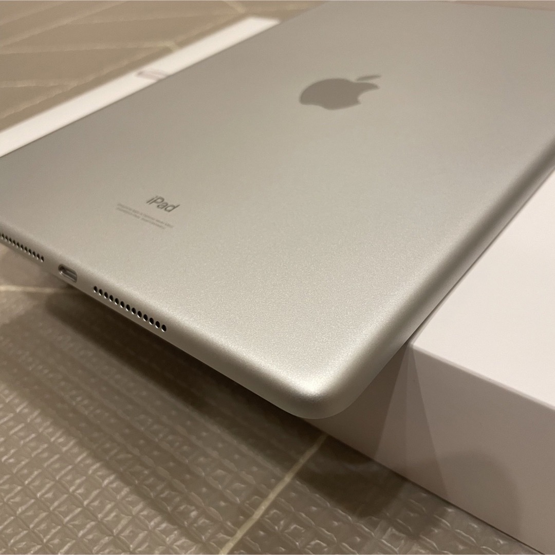 【美品】iPad 第9世代 WiFi 64GB シルバー 9