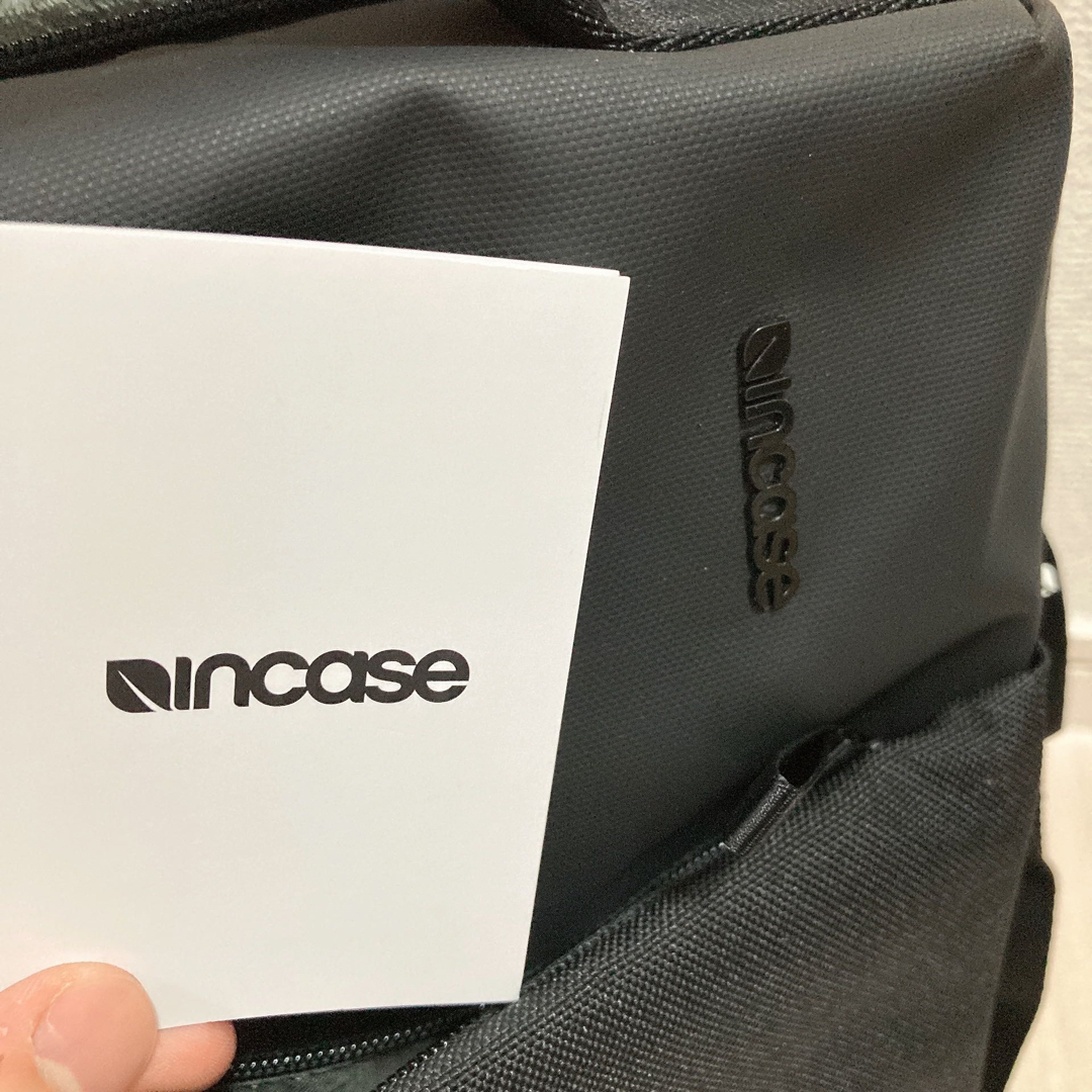 Incase(インケース)の極美品 INCASE インケース メンズ ショルダーバッグ ボディーバッグ  メンズのバッグ(ショルダーバッグ)の商品写真