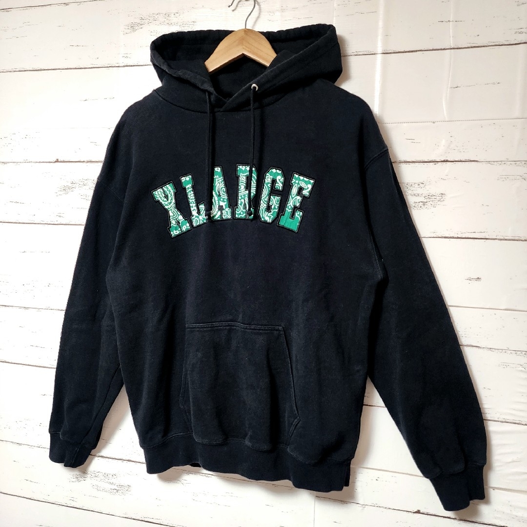 XLARGE(エクストララージ)の《超希少》XLARGE エクストララージ パーカー ペイズリー ブラック 刺繍 メンズのトップス(パーカー)の商品写真