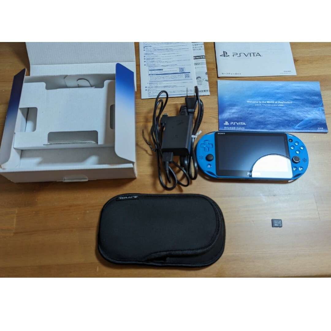 エンタメホビーSONY PlayStationVITA 本体  PCH-2000 ZA23