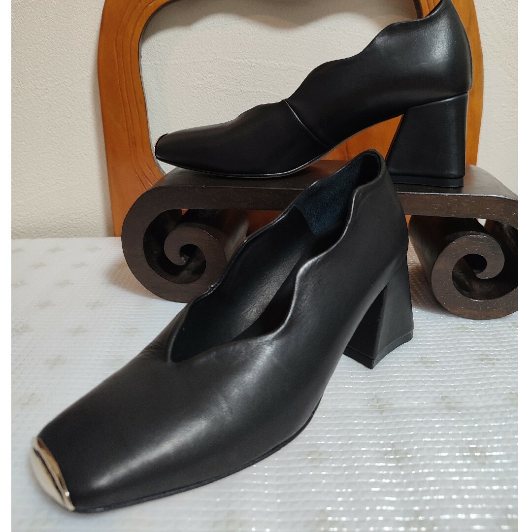 miista(ミスタ)の未使用●miista / ミスタレザー スクエアトゥ パンプス35 レディースの靴/シューズ(ハイヒール/パンプス)の商品写真