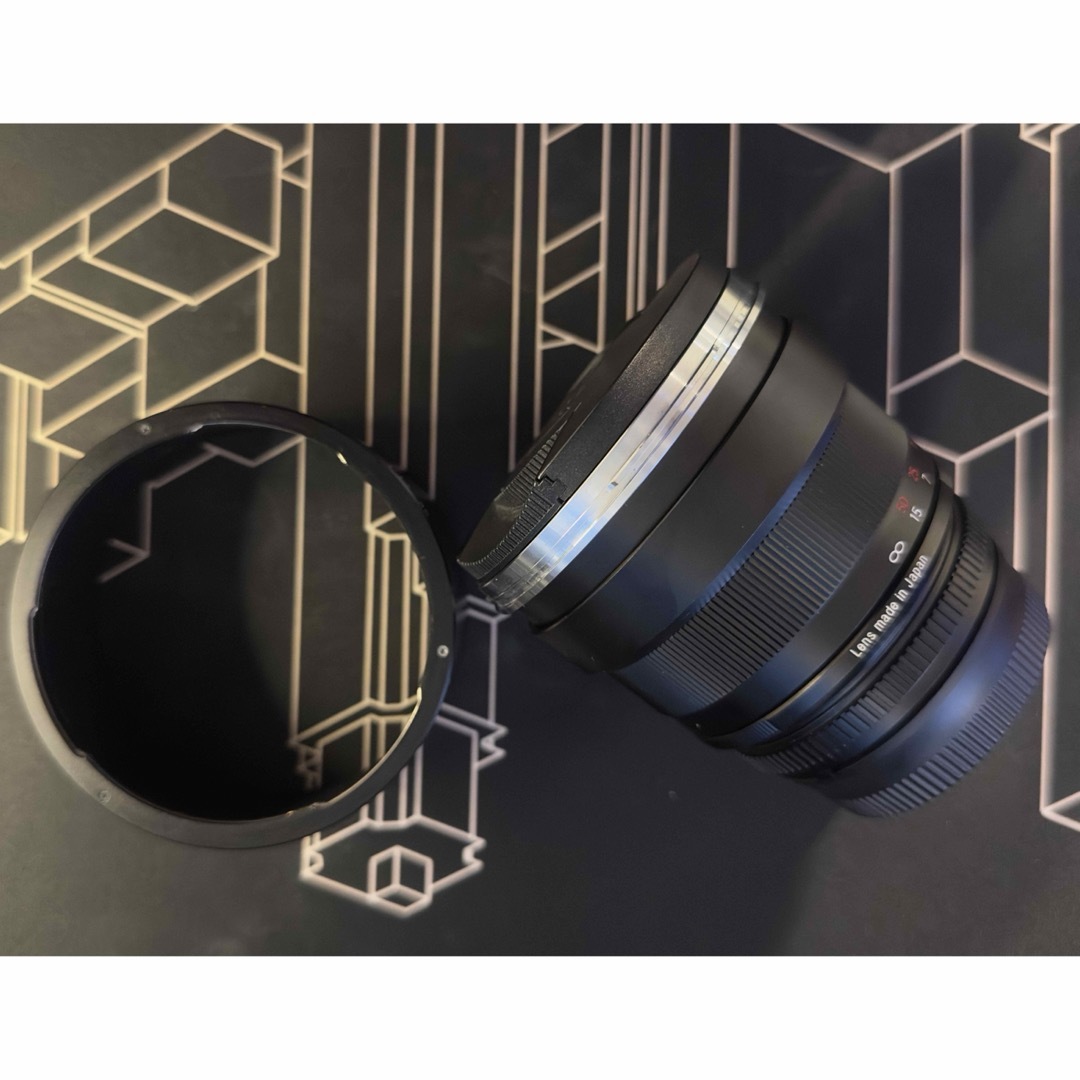 ZEISS(カールツァイス)のCarl Zeiss Planar T* 85mm F1.4 ニコンF用 スマホ/家電/カメラのカメラ(レンズ(単焦点))の商品写真