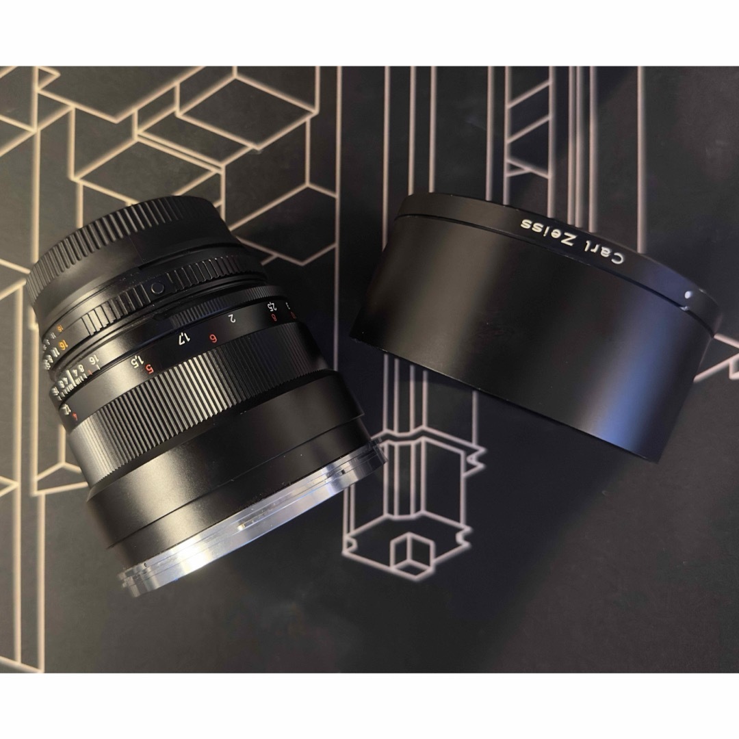 ZEISS(カールツァイス)のCarl Zeiss Planar T* 85mm F1.4 ニコンF用 スマホ/家電/カメラのカメラ(レンズ(単焦点))の商品写真