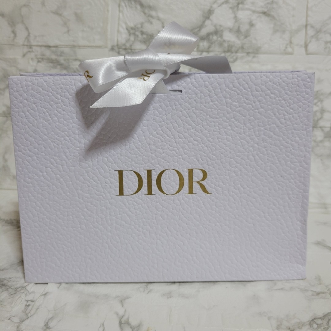 新発売Dior ル ボーム シカ配合マルチクリーム