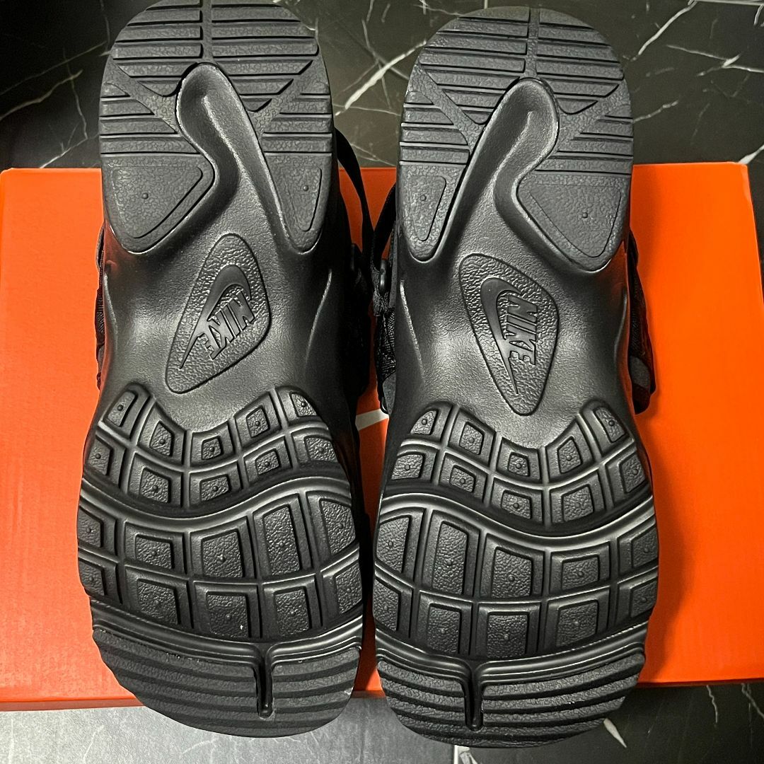 NIKE(ナイキ)のナイキ・NIKE■28cm キャニオン サンダル メンズ オールブラック 黒 メンズの靴/シューズ(サンダル)の商品写真