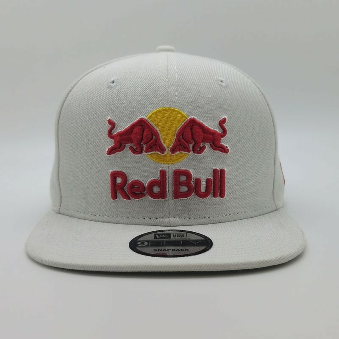 NEW ERA(ニューエラー)のRedBull NEW ERA キャップ ホワイト メンズの帽子(その他)の商品写真