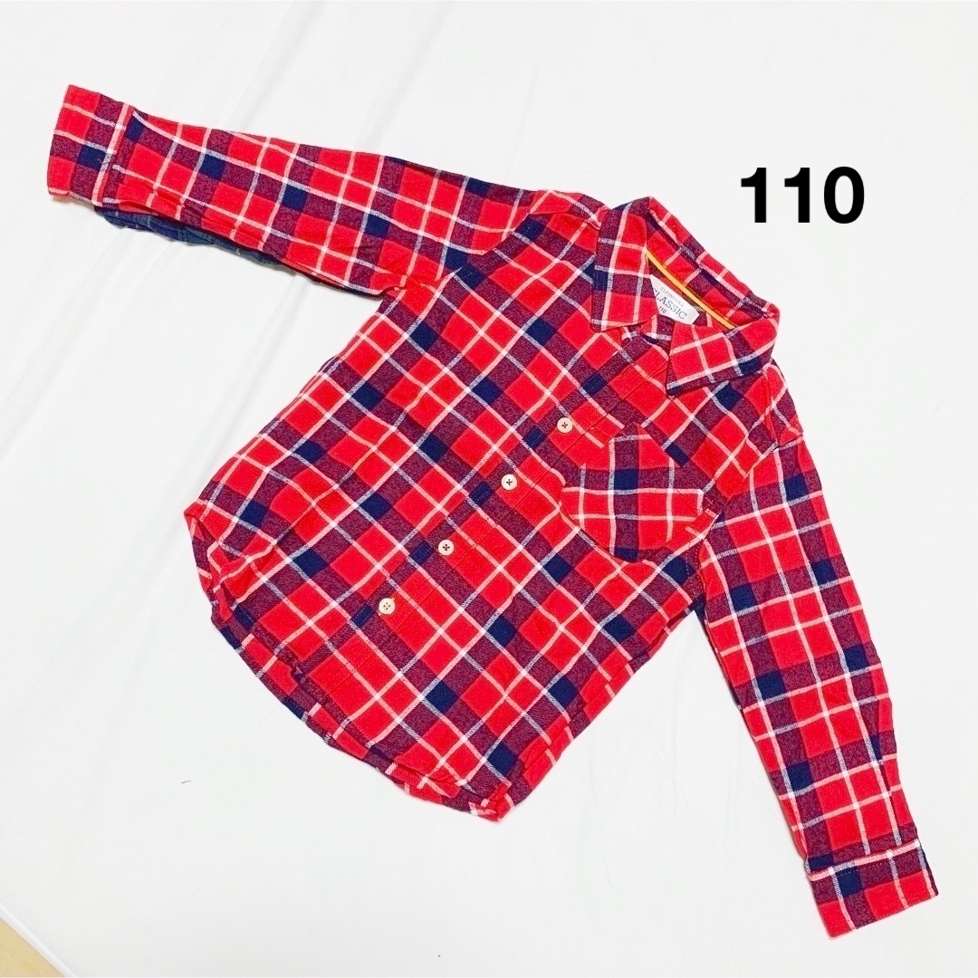 西松屋(ニシマツヤ)の赤チェック 110 キッズ/ベビー/マタニティのキッズ服男の子用(90cm~)(Tシャツ/カットソー)の商品写真