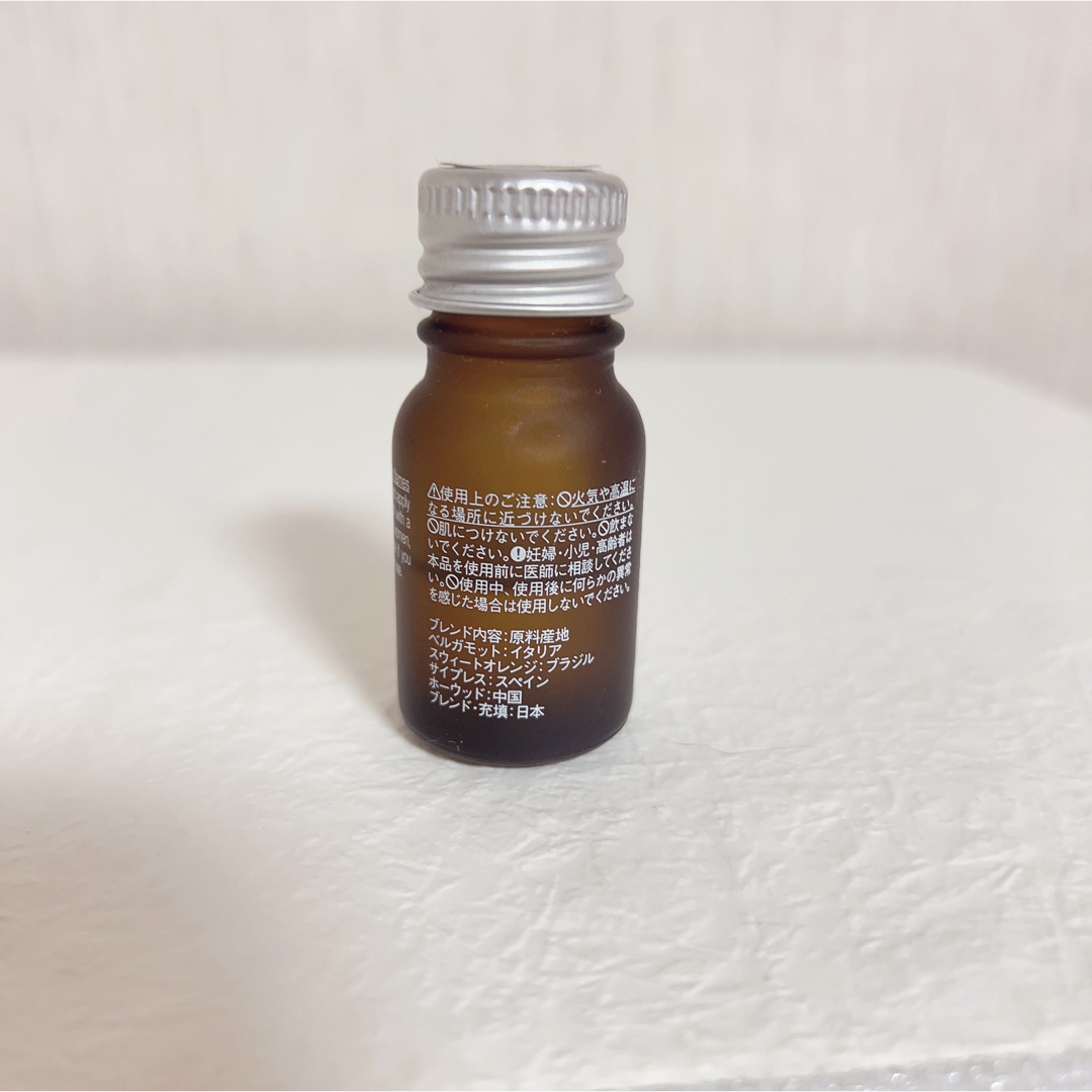 MUJI (無印良品)(ムジルシリョウヒン)の無印良品 アロマオイル おやすみブレンド 10ml コスメ/美容のリラクゼーション(アロマオイル)の商品写真