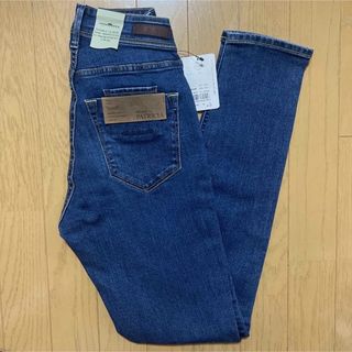 新品 YANUK ヤヌーク 新型パトリシア PATRICIA FBL 25 - デニム/ジーンズ