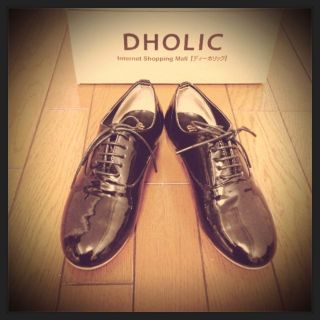 ディーホリック(dholic)のフラットエナメルシューズ(ローファー/革靴)
