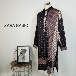 ザラ(ZARA)のZARA BASIC総柄サイドスリットプルオーバーワンピース海外XS幾何学模様(ロングワンピース/マキシワンピース)