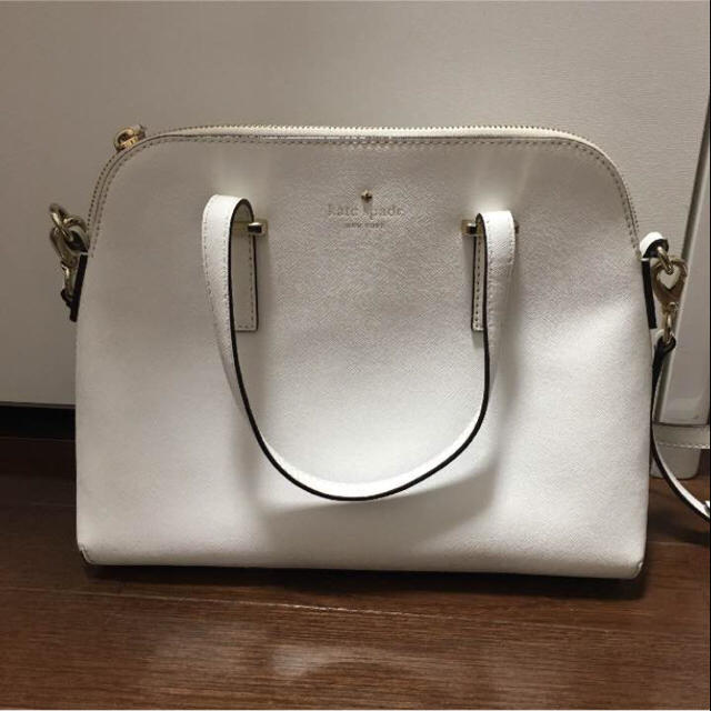 kate spade NEW YORK - 値下げ ケイトスペード 白 鞄