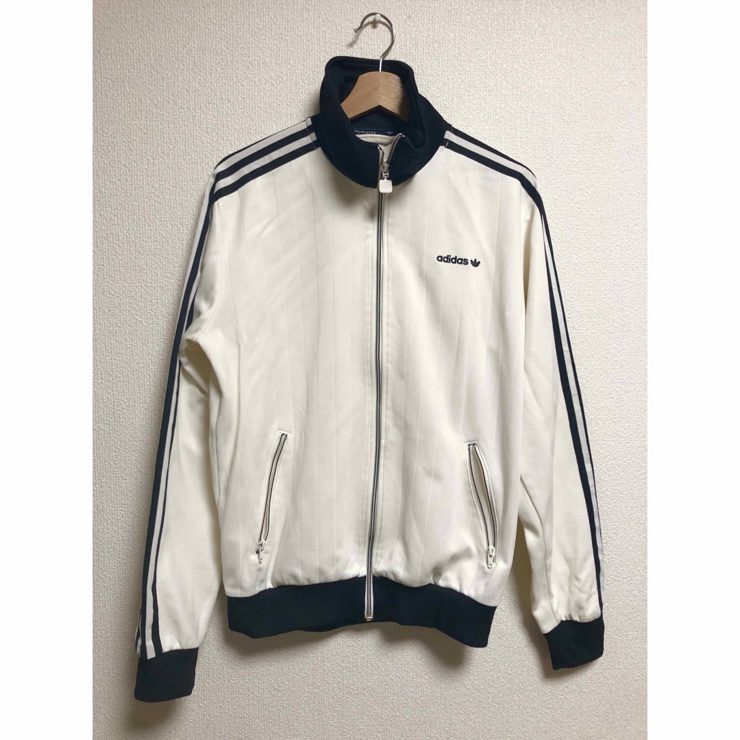 【adidas】トラックジャケット　adidasオリジナルス　トラックトップ