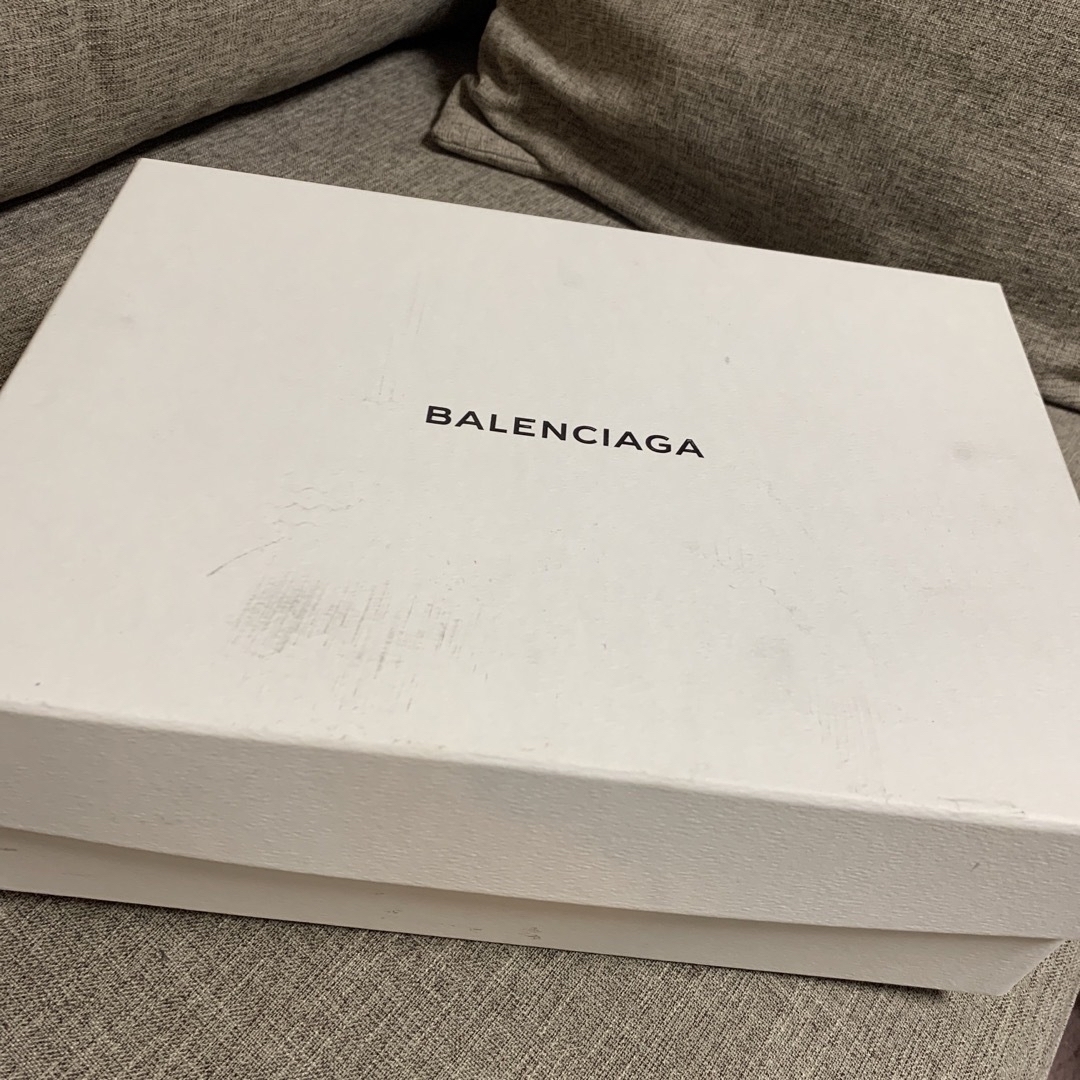 Balenciaga(バレンシアガ)のbalenciaga ローファー　スタッズ　38 バレンシアガ　フローレント レディースの靴/シューズ(ローファー/革靴)の商品写真