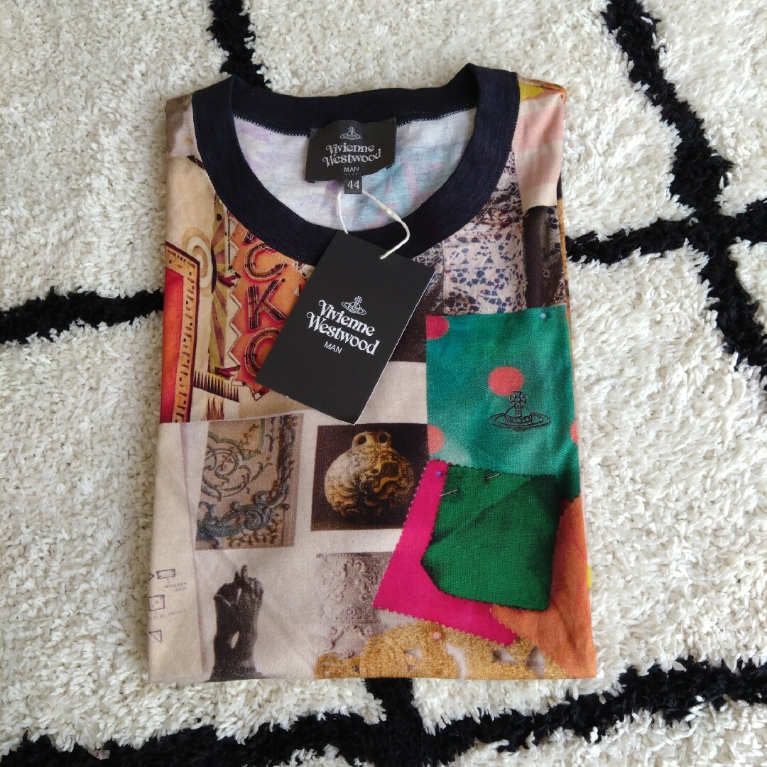 Vivienne Westwood(ヴィヴィアンウエストウッド)のMOODBOARD PRINT リラックスＴシャツ レディースのトップス(Tシャツ(半袖/袖なし))の商品写真