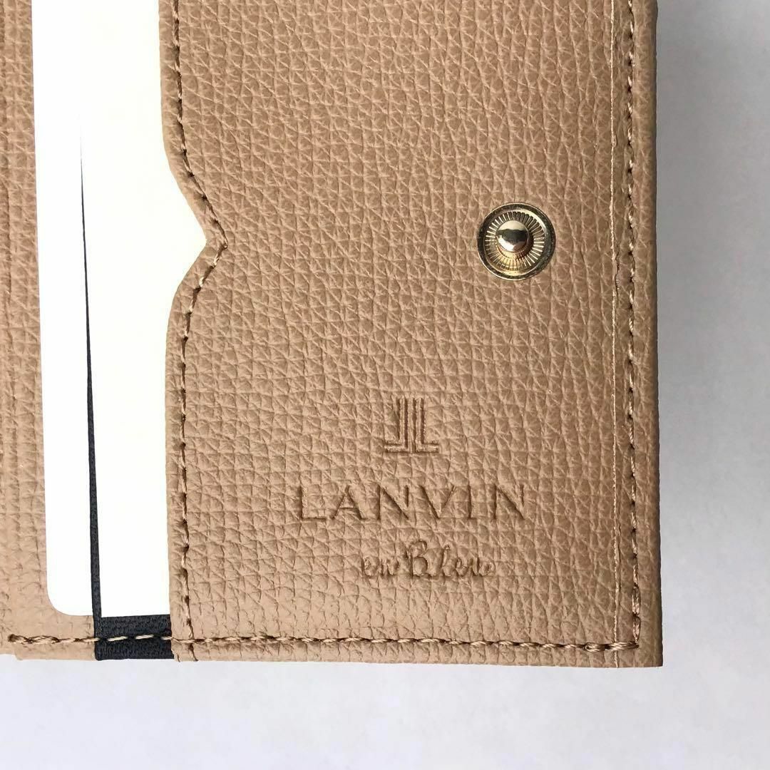 LANVIN en Bleu(ランバンオンブルー)の【新品】ランバンオンブルー ブリエ BOX２つ折り財布 ベージュ レディースのファッション小物(財布)の商品写真