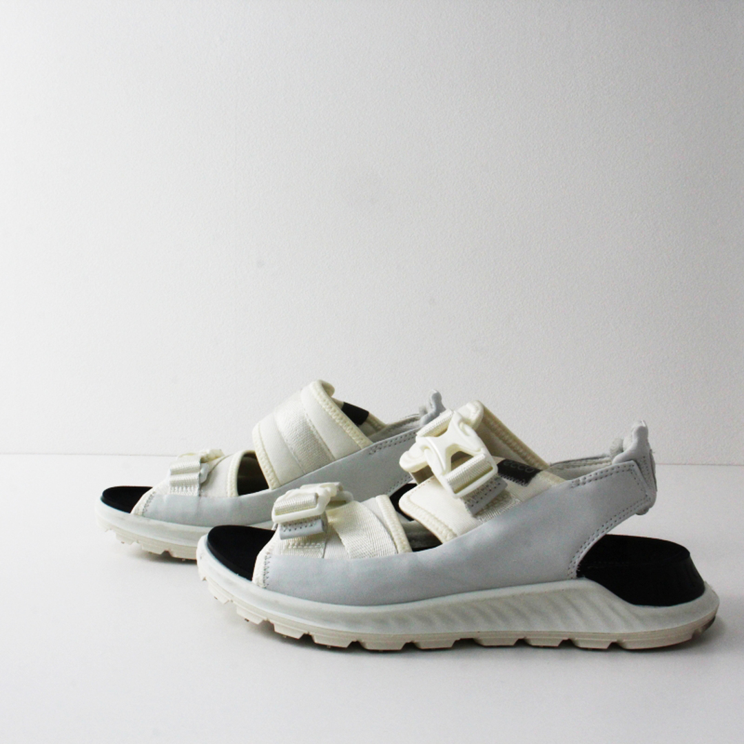 ECHO(エコー)のエコー ecco EXOWRAP WOMEN'S SANDALS 36/ホワイト ストラップサンダル 23cm【2400013501309】 レディースの靴/シューズ(サンダル)の商品写真