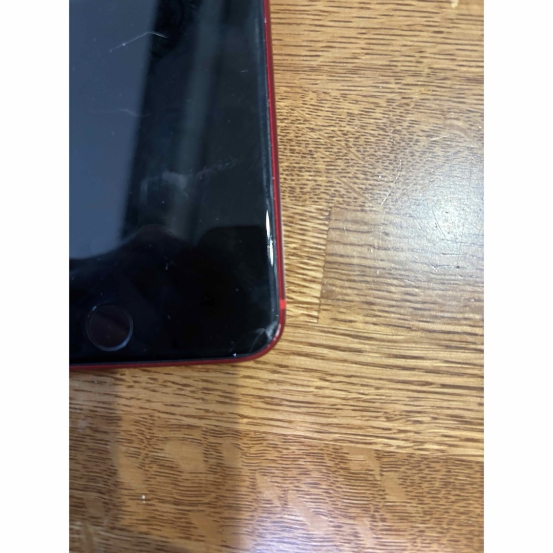 iPhone 8 Plus レッド　本体　中古　アップル　Apple スマホ/家電/カメラのスマートフォン/携帯電話(スマートフォン本体)の商品写真