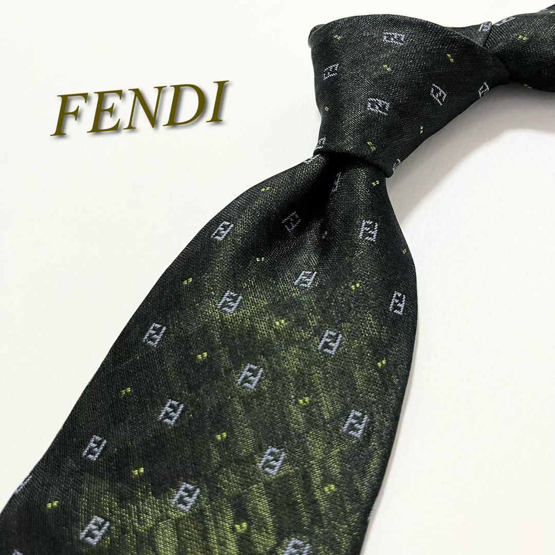 FENDI(フェンディ)の【美品】フェンディ ネクタイ ズッカ柄 FF シルク グリーン 緑 光沢 メンズのファッション小物(ネクタイ)の商品写真