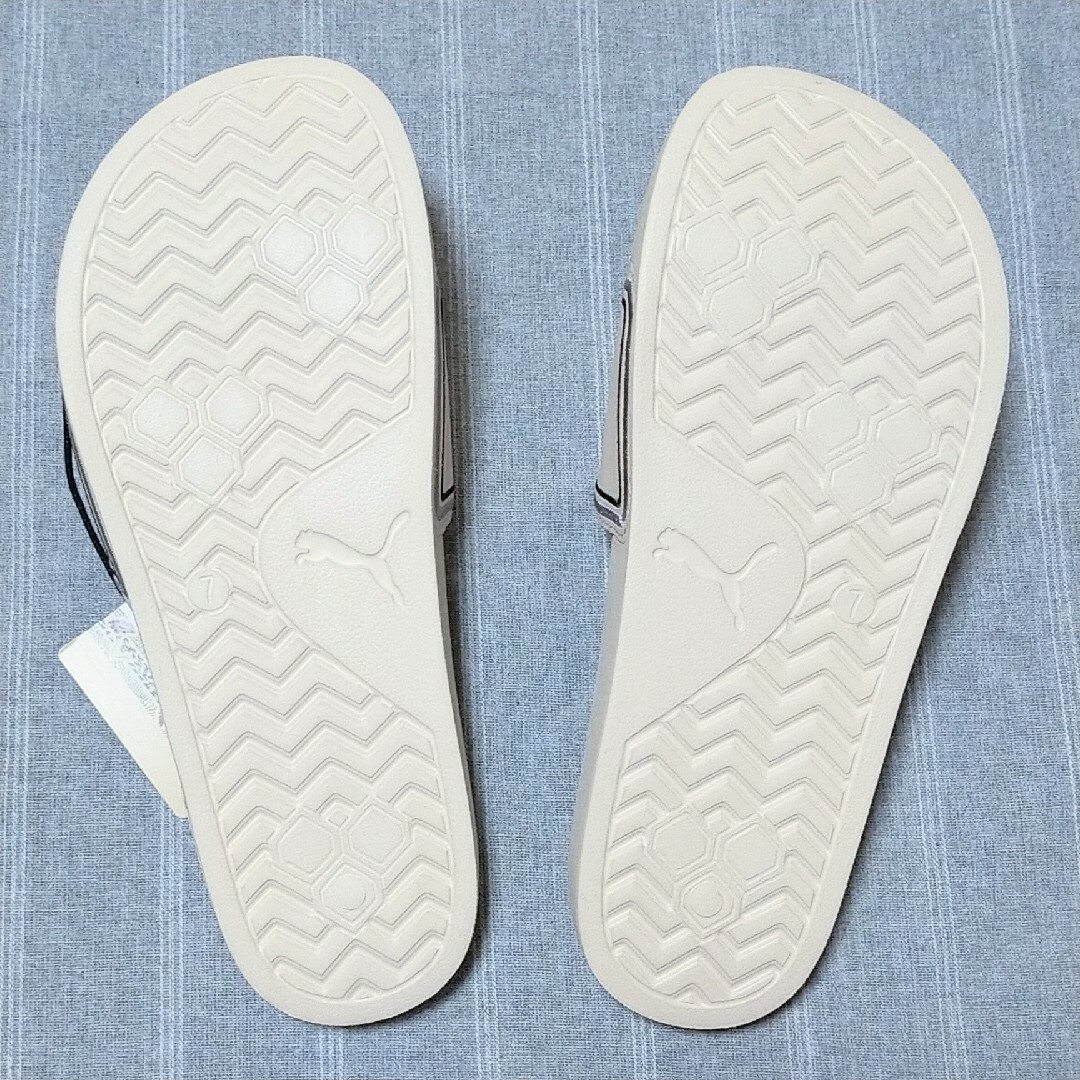 PUMA(プーマ)の26cmプーマ　コラボサンダル　LIBERTY リバティー　ホワイト　アイボリー メンズの靴/シューズ(サンダル)の商品写真