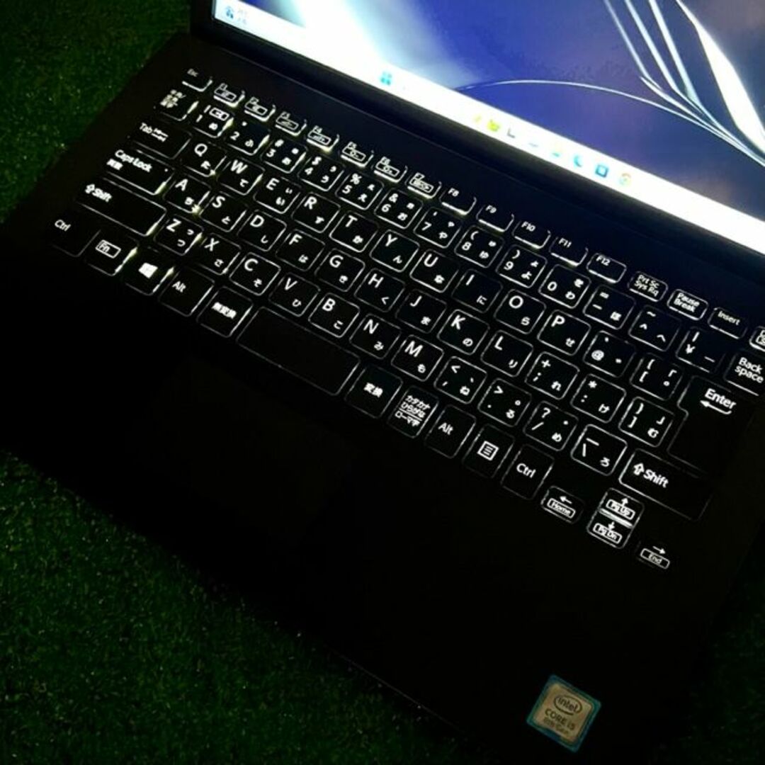 美品！薄型上級ハイスペック！第8Corei5！爆速SSD搭載！VAIO Pro