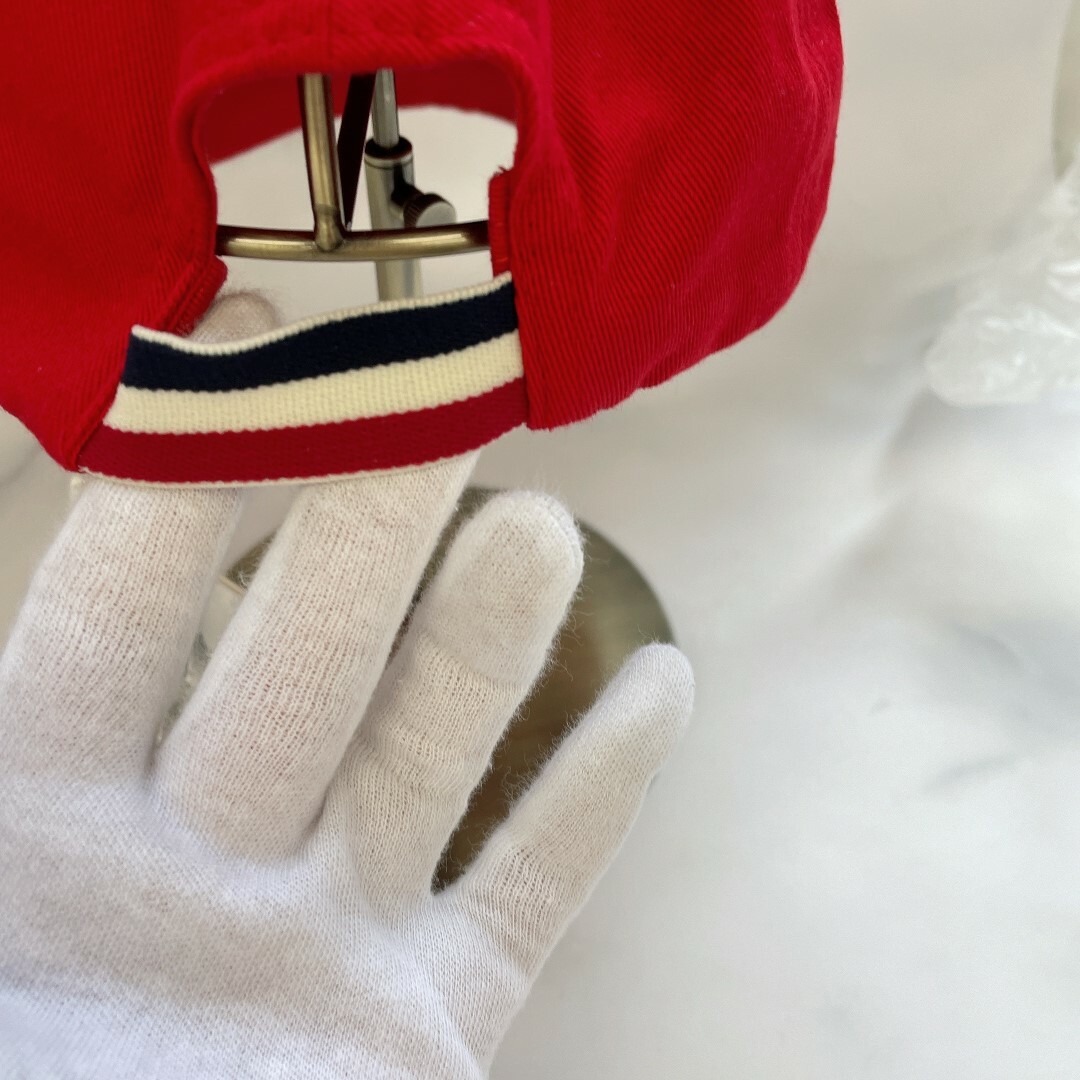 MONCLERモンクレール幼児用帽子と手袋