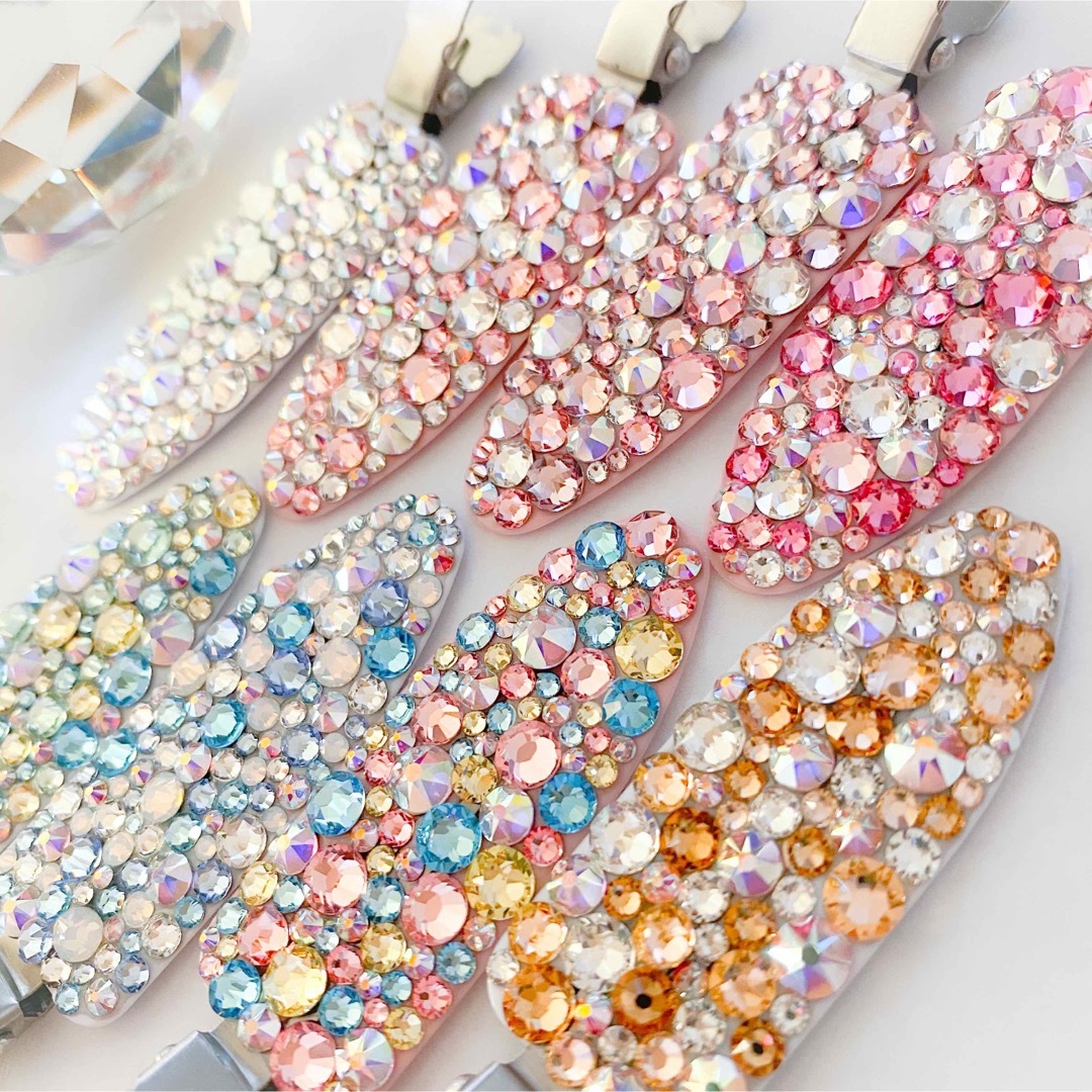 SWAROVSKI(スワロフスキー)のマペペ 前髪クリップ スワロフスキーデコ swarovski ピンク ローズ その他のその他(その他)の商品写真